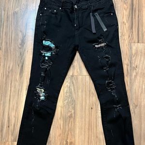 Amiri Destroyed Jeans (Mens)
